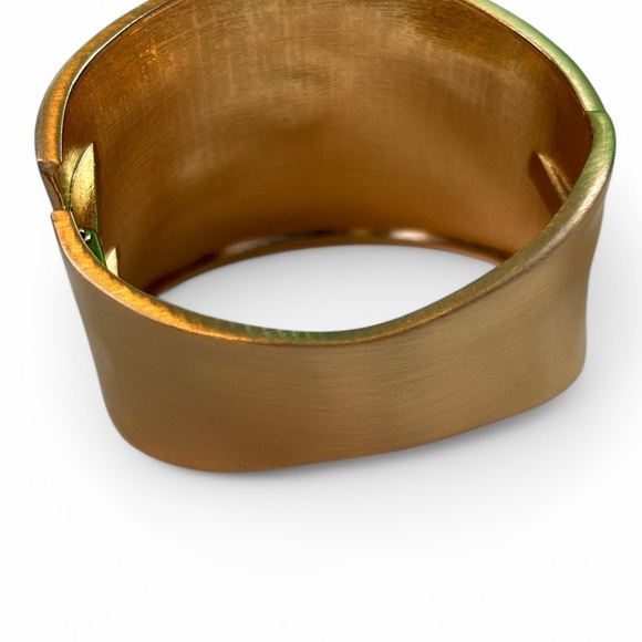 Gold Bracelet cuff wide lobster claw NEW - Picture 5 of 7